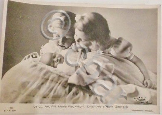 Foto cartolina - Maria Pia, Vittorio Emanuele e Maria Gabriella …
