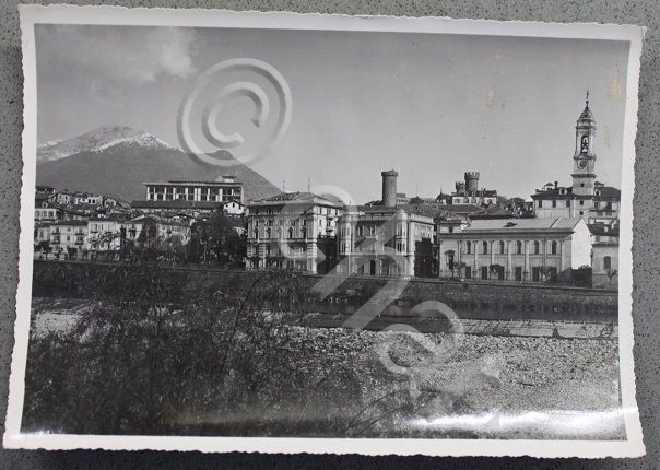 Foto d'archivio per cartolina Piemonte scorcio anni '50 Ivrea