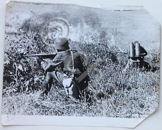 Foto Farabola - Repressione di una rivolta partigiana con armi …