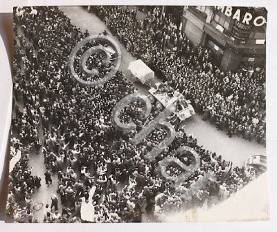 Foto Farabola - Resistenza - Gli americani entrano a Milano …