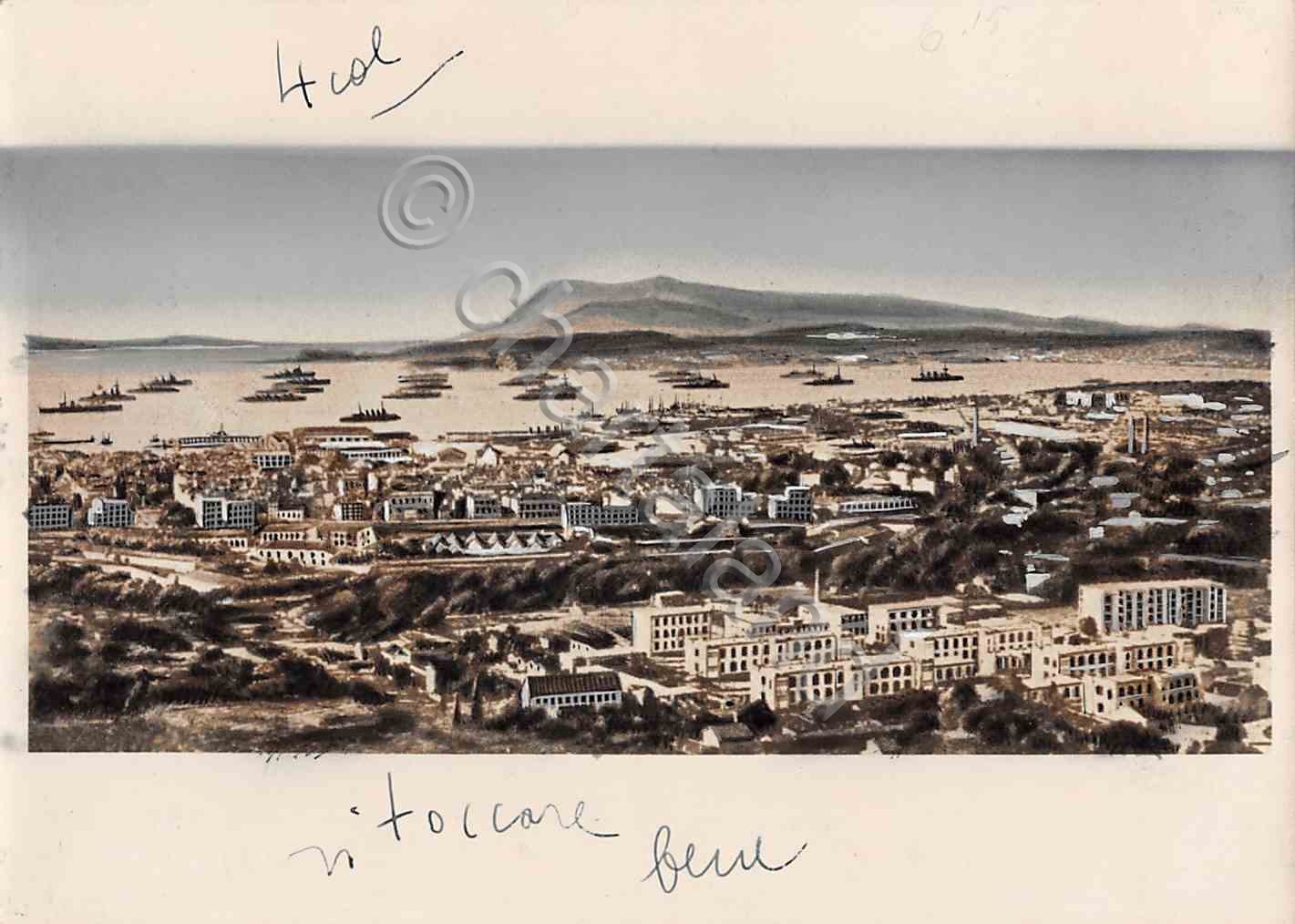 Foto Flotta francese nel porto di Tolone 1942