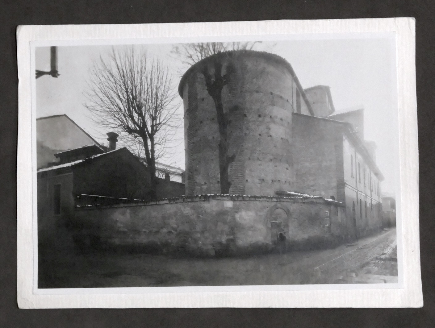 Fotografia Alessandria - Abside Chiesa della Trinità in via Savonarola …