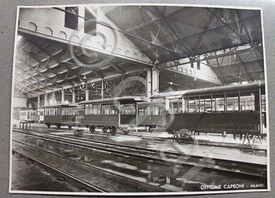 Fotografia d'epoca Officine Caproni Milano 1948 - Carrozze tram montaggio