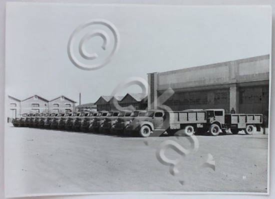 Fotografia epoca Officine Caproni Milano 1936 Dodge D15 revisione autocarri