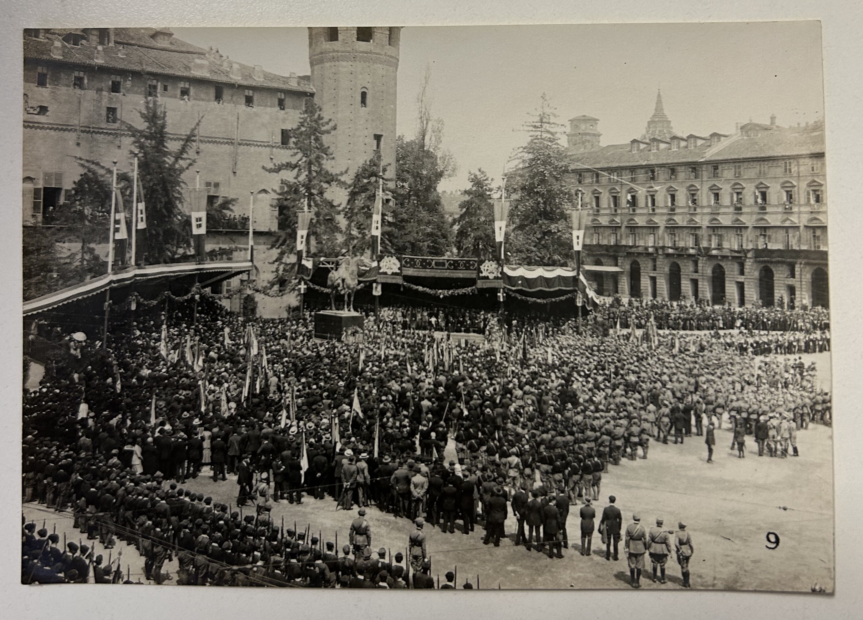 Fotografia originale Torino - Sfilata militare davante al Re - …