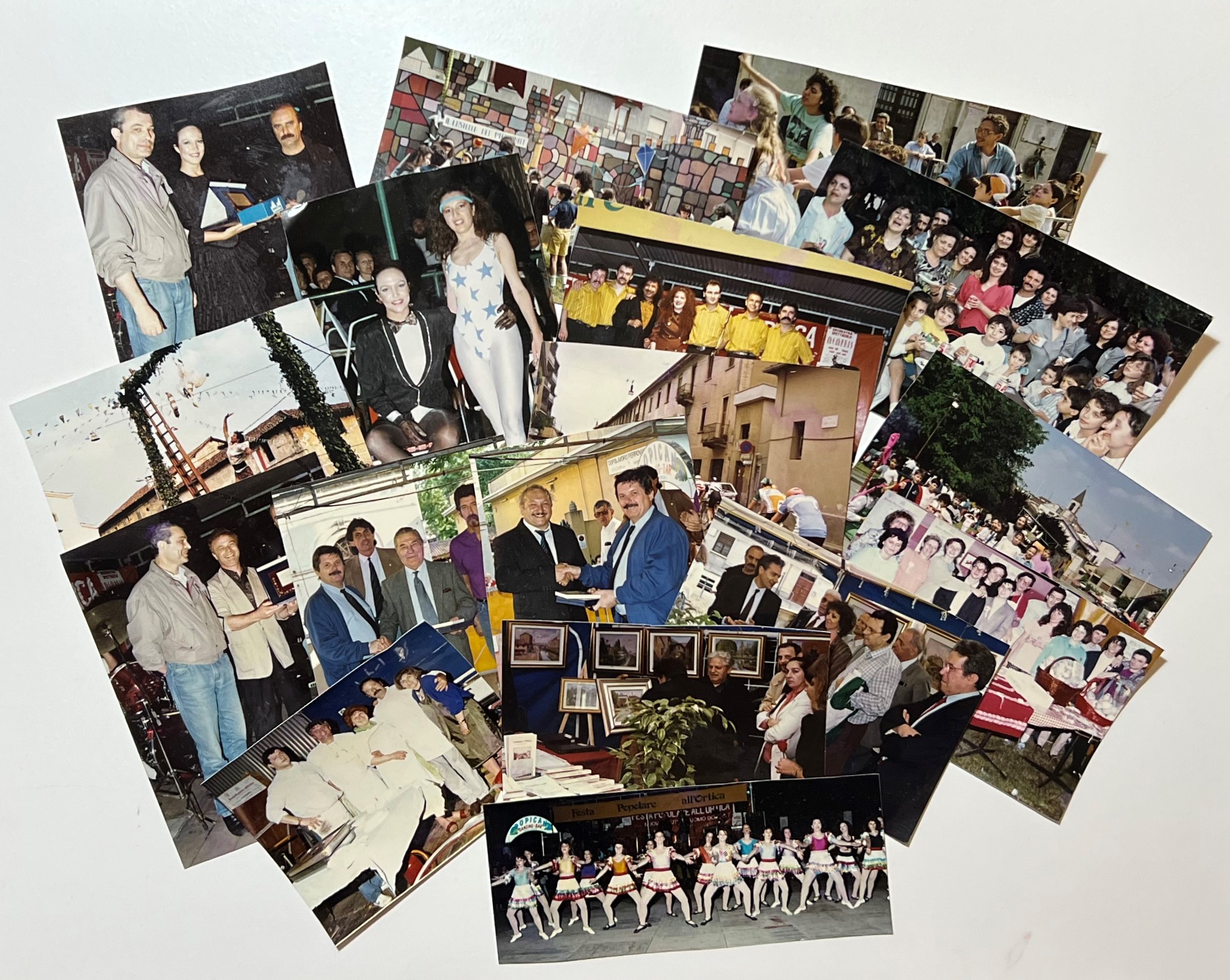 Lotto 17 Fotografie Commemorative - Festa Popolare all'Ortica - Maggio …