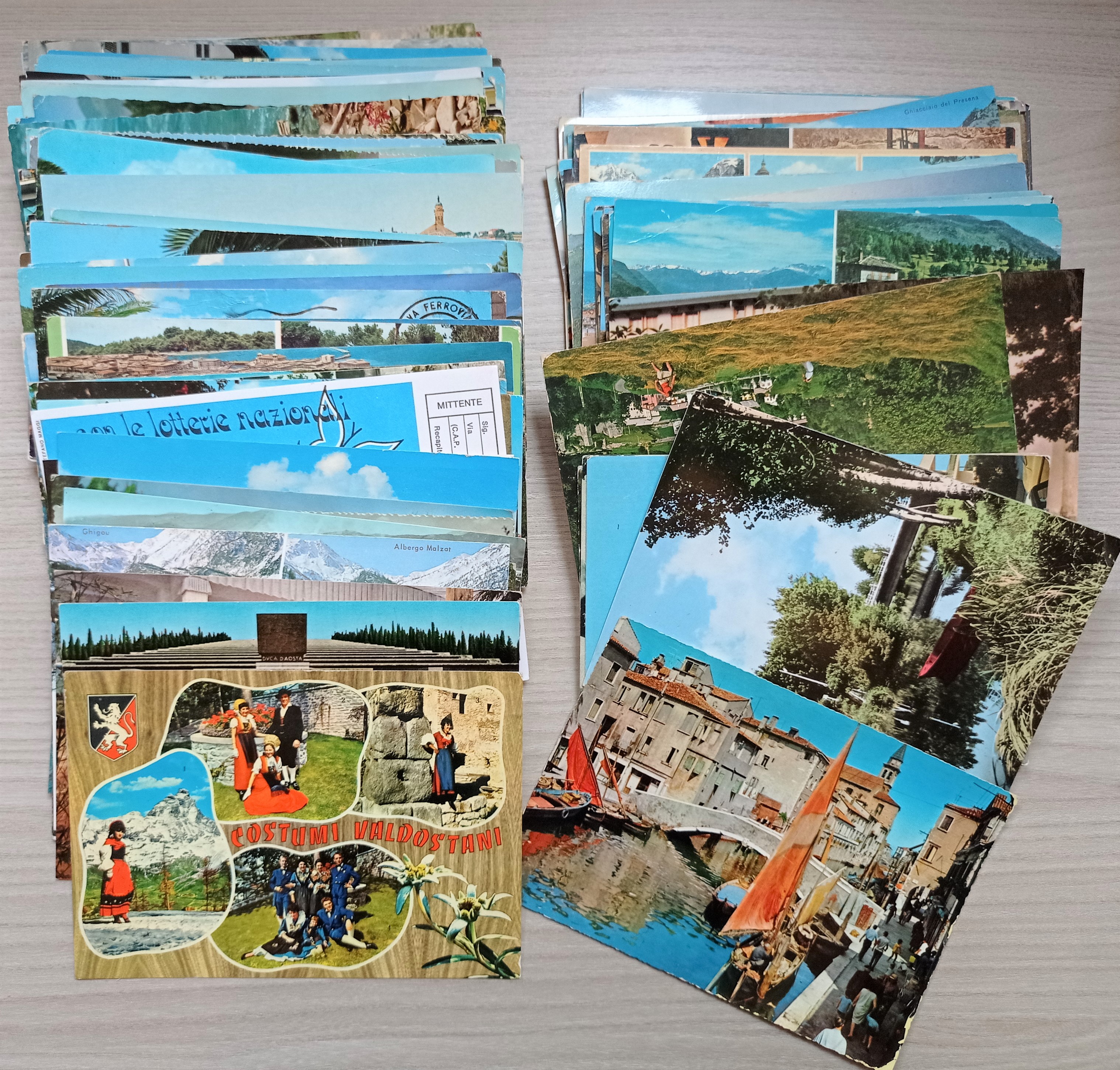 Lotto Cartoline 100 pz. - Formato Grande a colori 1950/1980 …