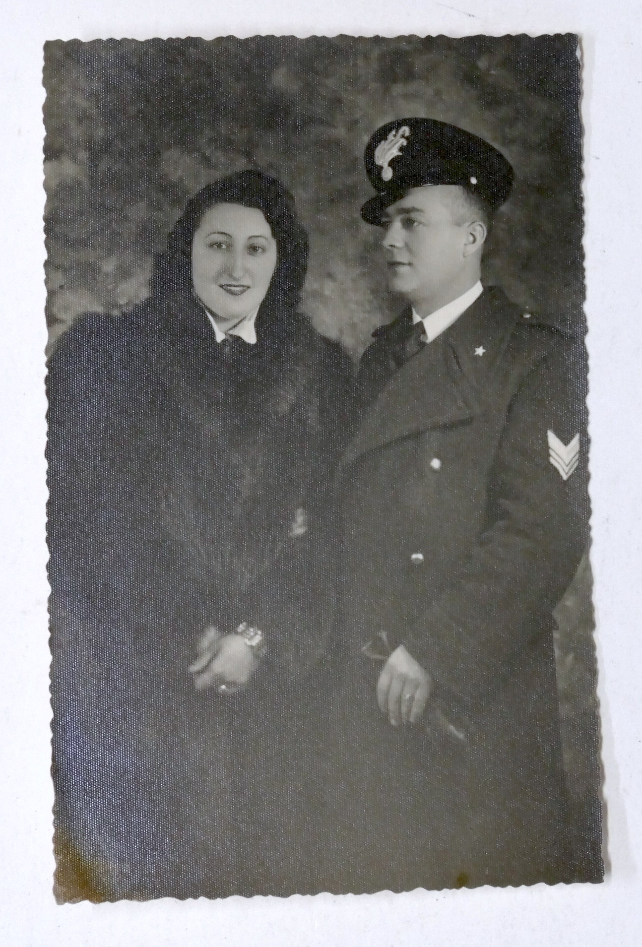 Militaria - Fotografia Carabiniere e consorte - 1943