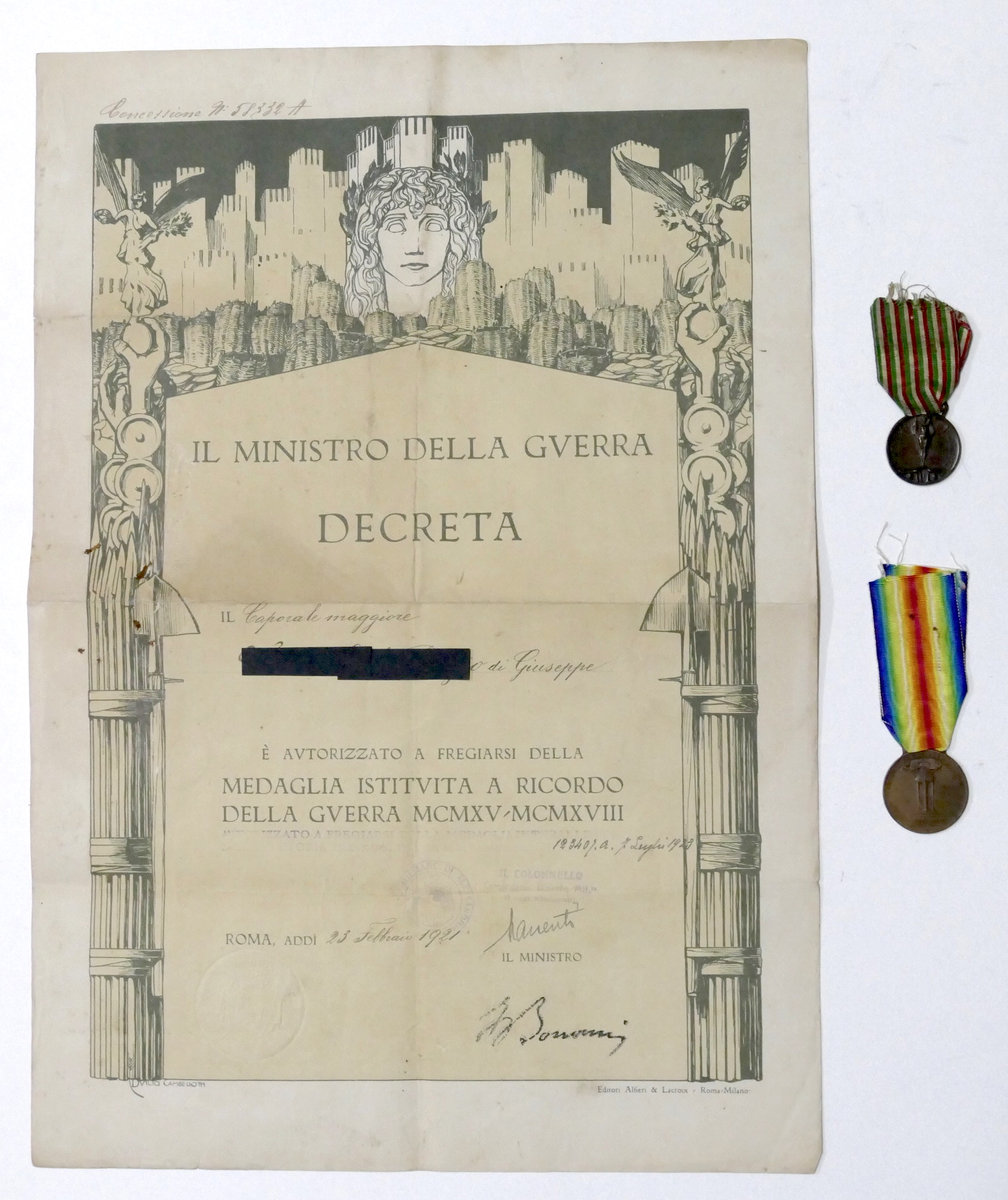 Militaria WWI - Decreto e due medaglie a ricordo della …