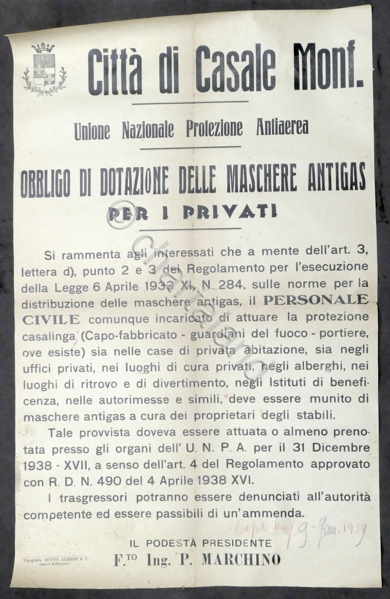 WWII - Casale Monferrato - Avviso: Obbligo dotazione maschere antigas …