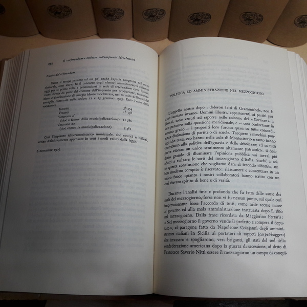 Cronache economiche e politiche di un trentennio (1893 - 1925).