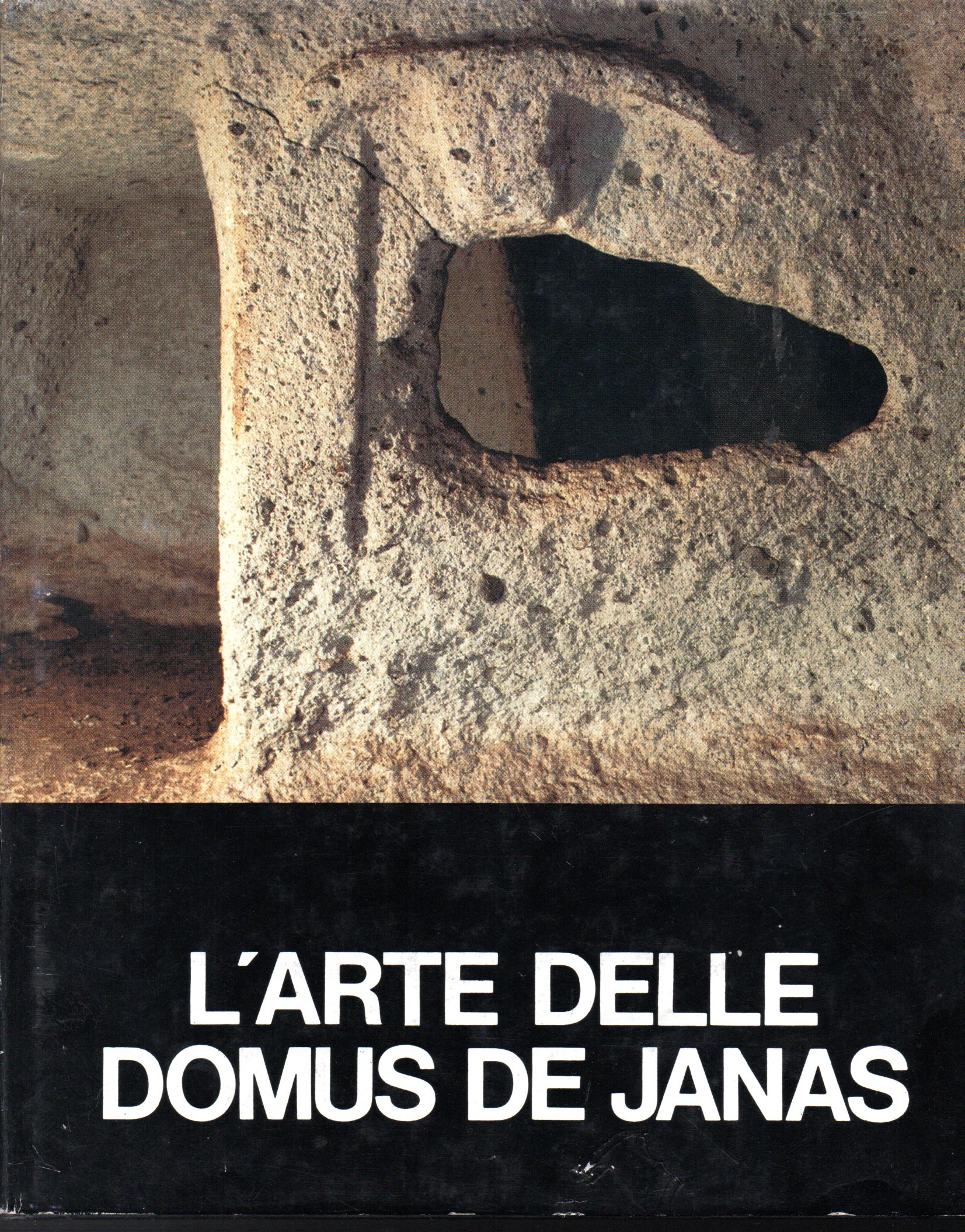 L'arte delle Domus de Janas Nelle immagini di Jngeborg Mangold …