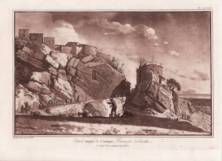 Entree unique de l'antique forteresse de Cocale, lieu d'une antique …