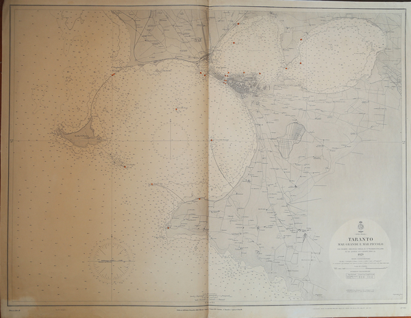 Taranto Mare grande e mare piccolo
