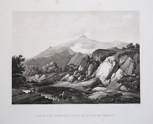 Vue d'une gorge de l'Etna et du fiume Freddo