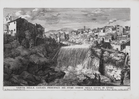 Veduta della Cascata Principale del Fiume Aniene nella Citta di …