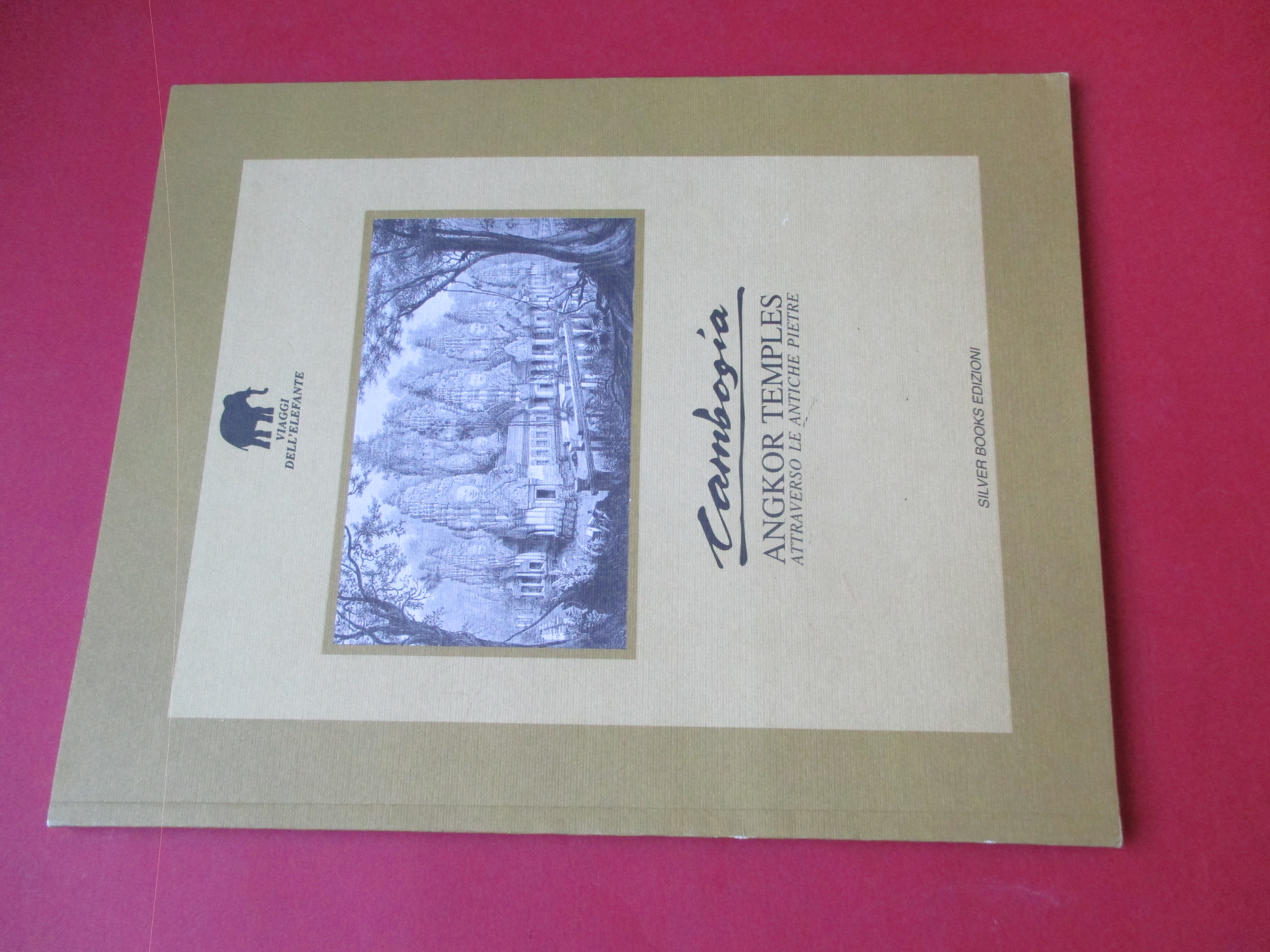 Cambogia. Angkor temples / Attraverso le antiche pietre.