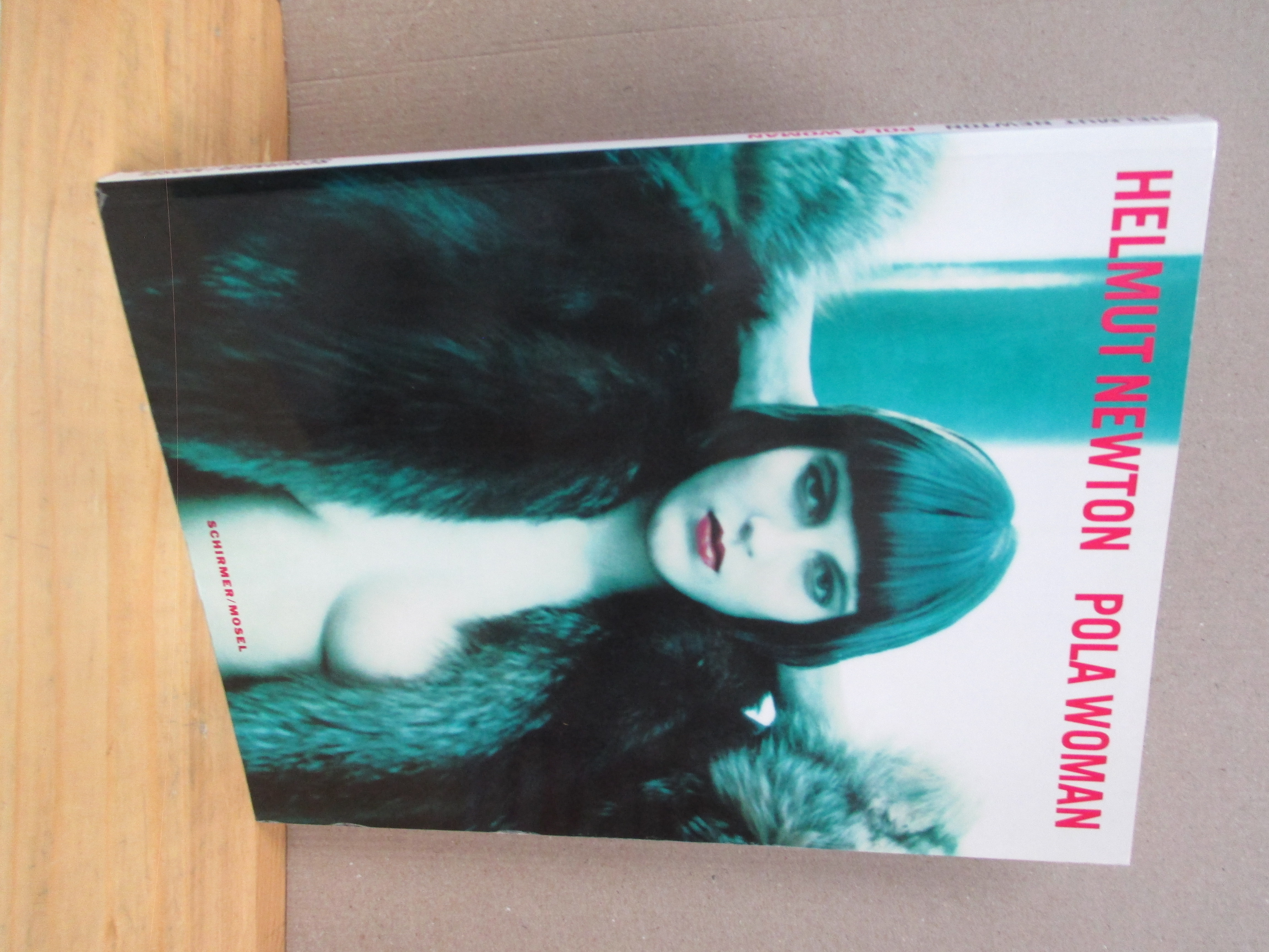 Pola Woman. English / German edition.