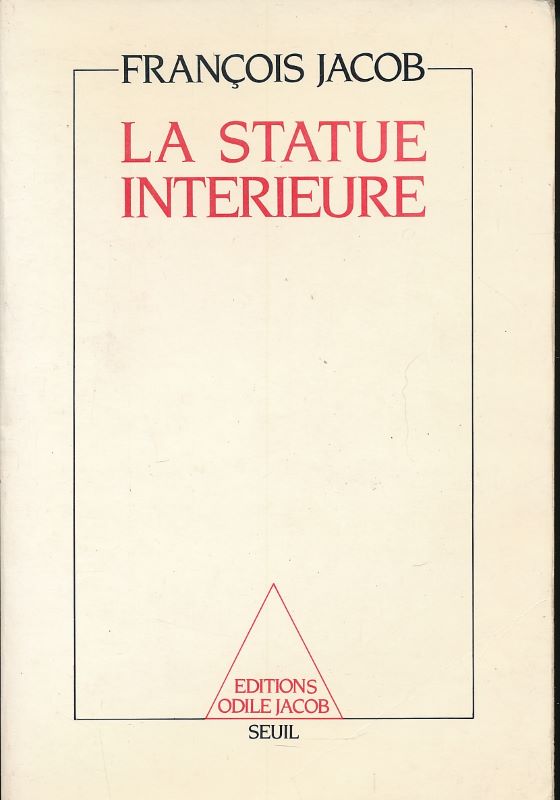 La statue intérieure