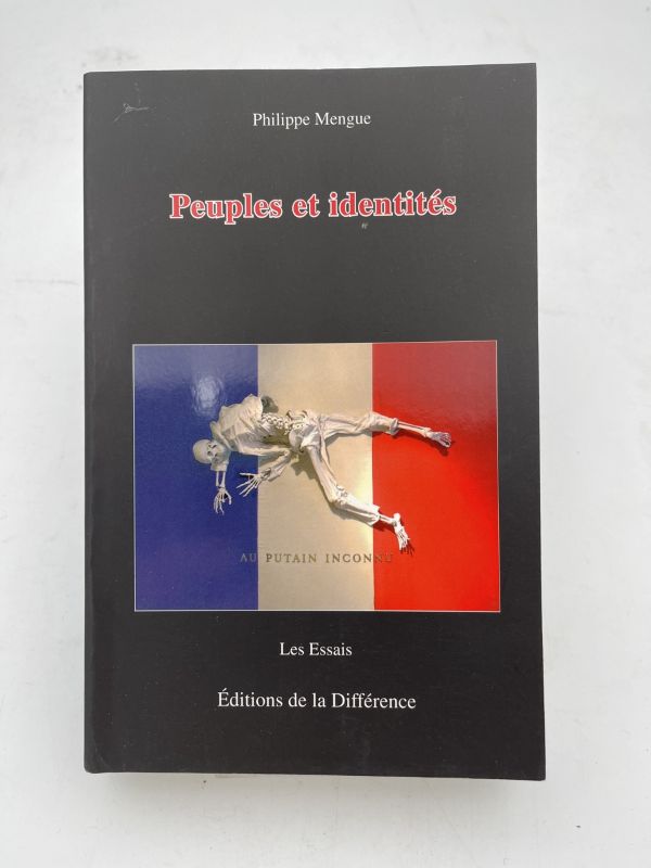 Peuples et identités