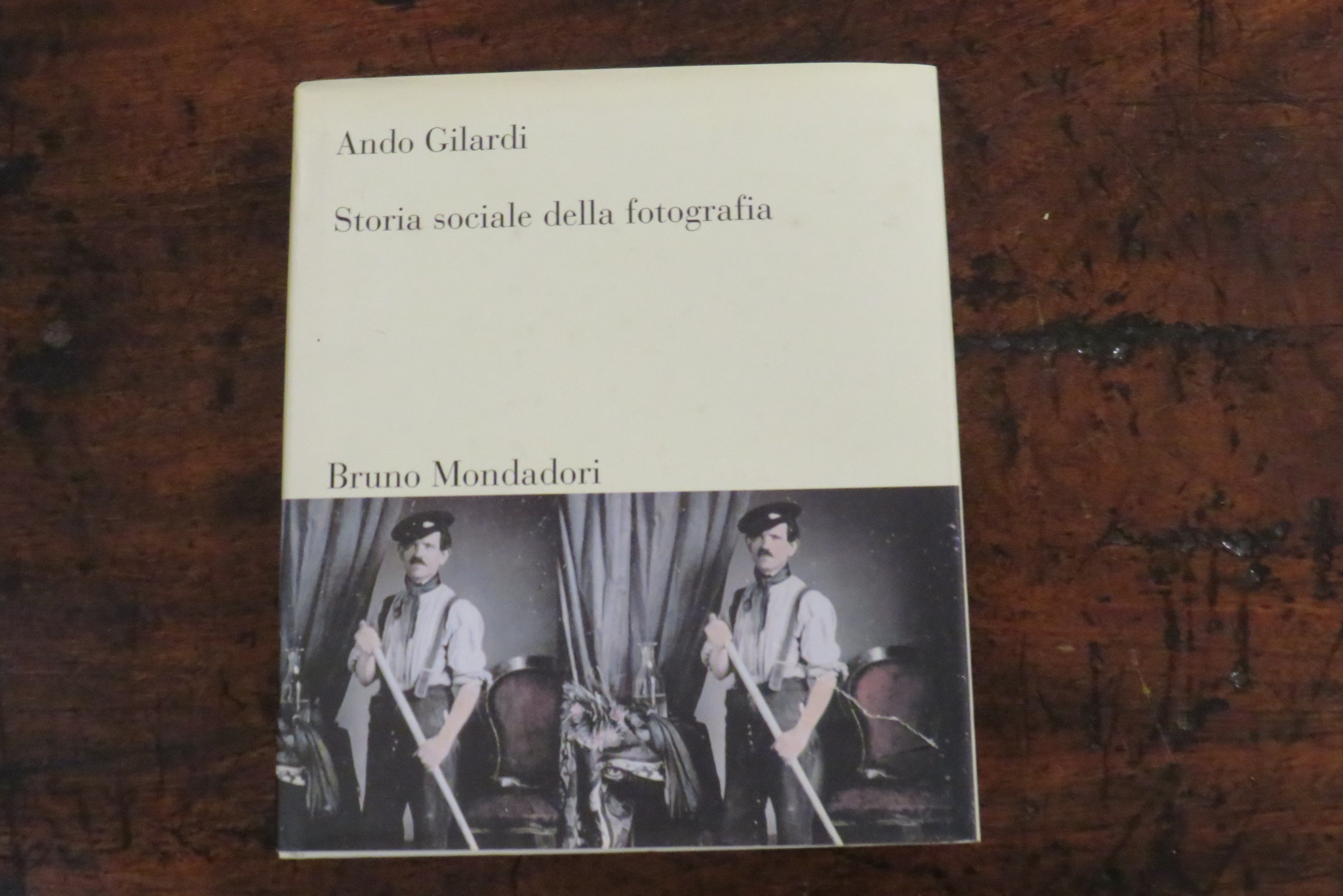Storia sociale della fotografia