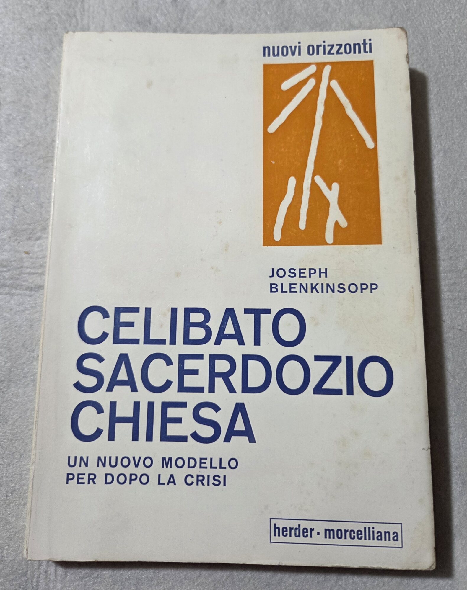 Celibato sacerdozio Chiesa - Un nuovo modello per dopo crisi