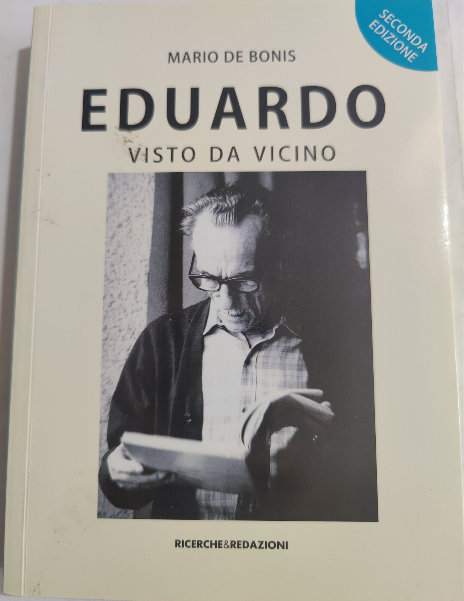 Eduardo visto da vicino