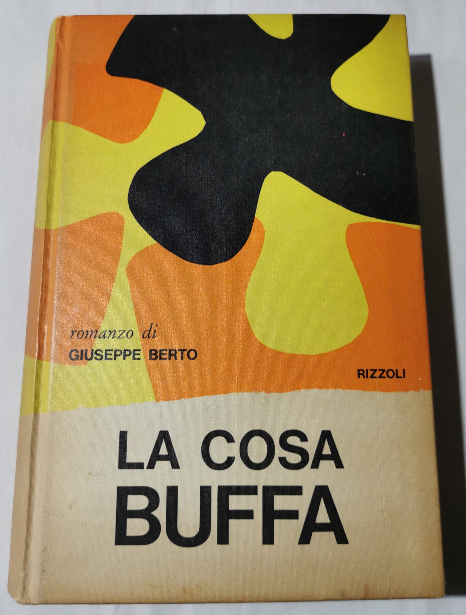 La cosa buffa