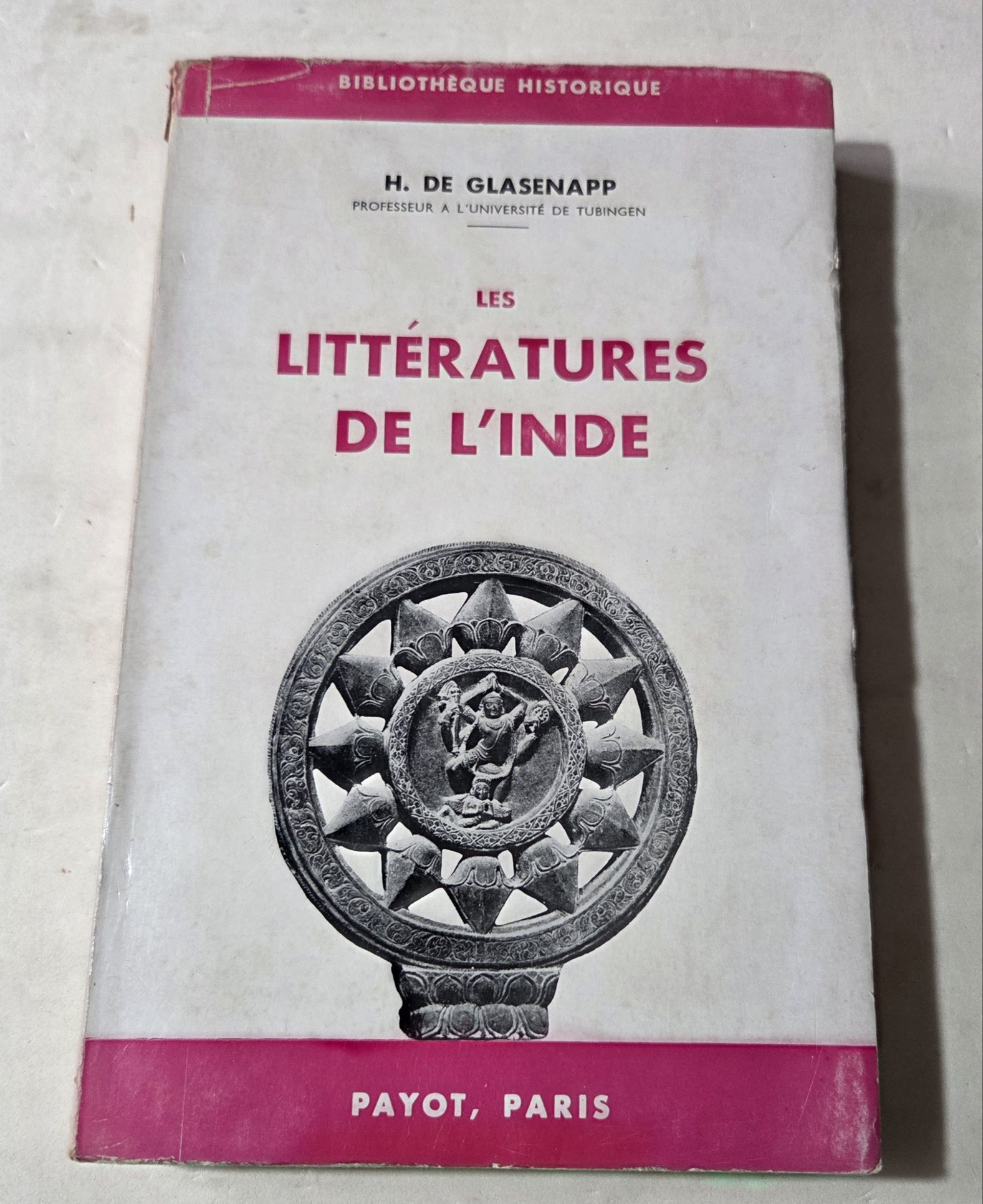 Les Letteratures de l'Inde des origines a l'epoque contemporaine
