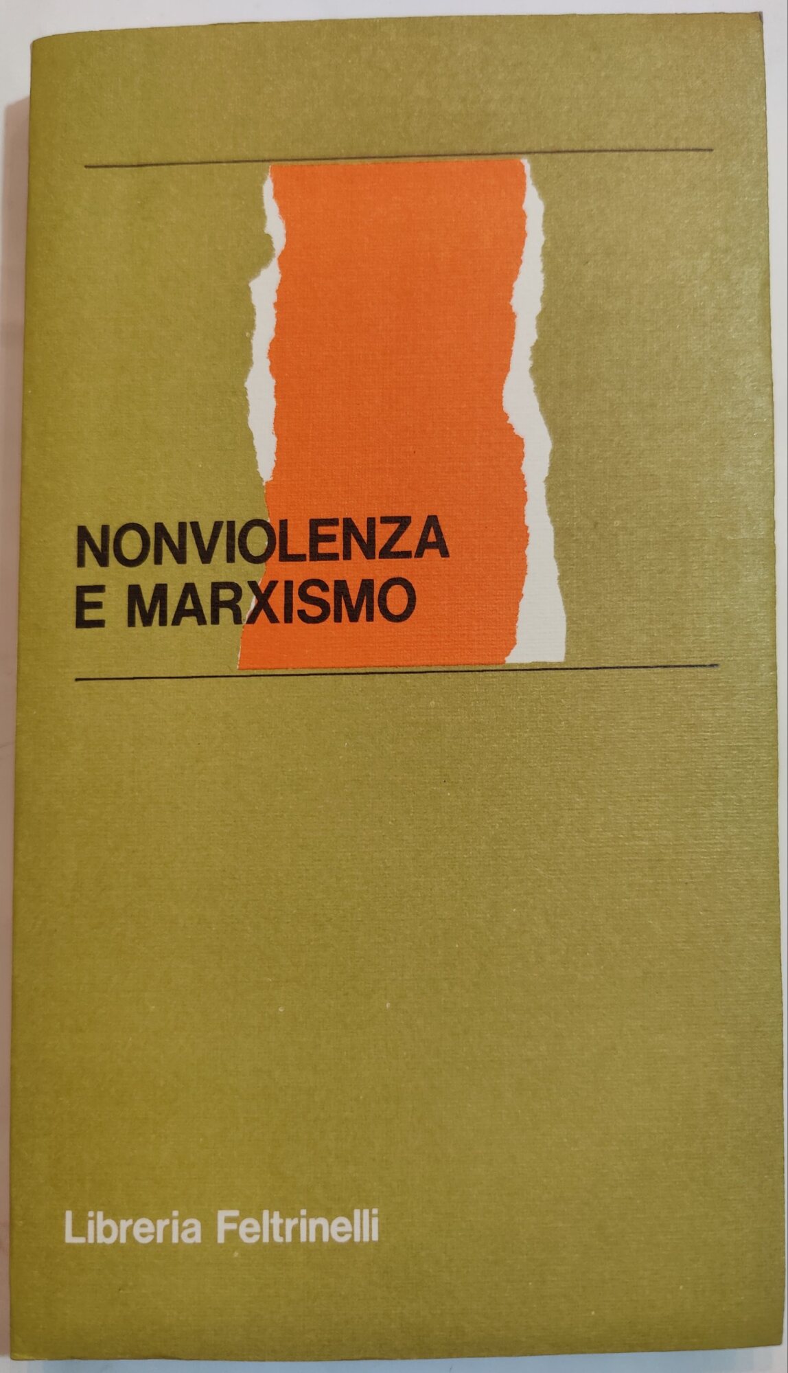 Non violenza e marxismo