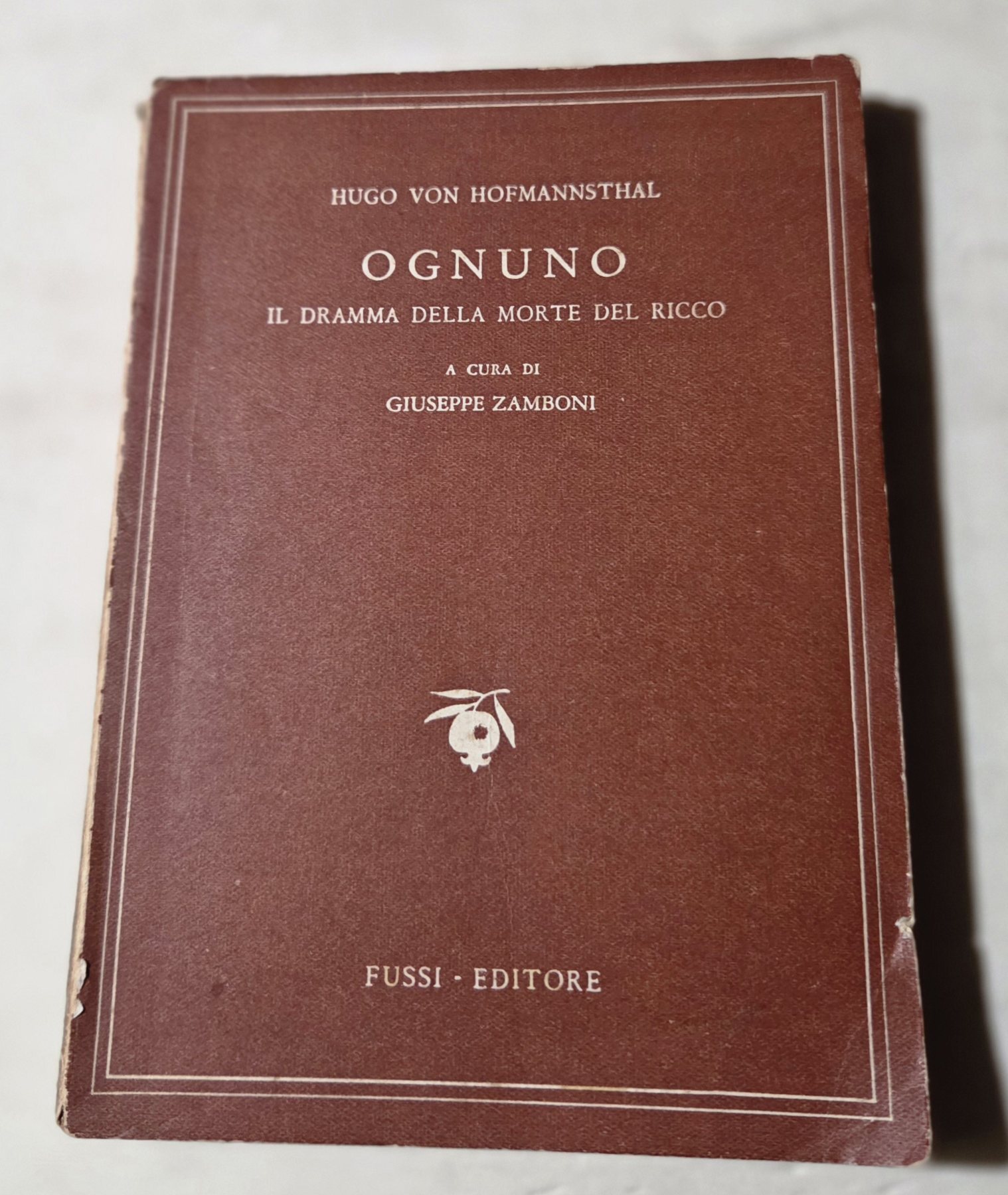 Ognuno - Il dramma della morte del ricco
