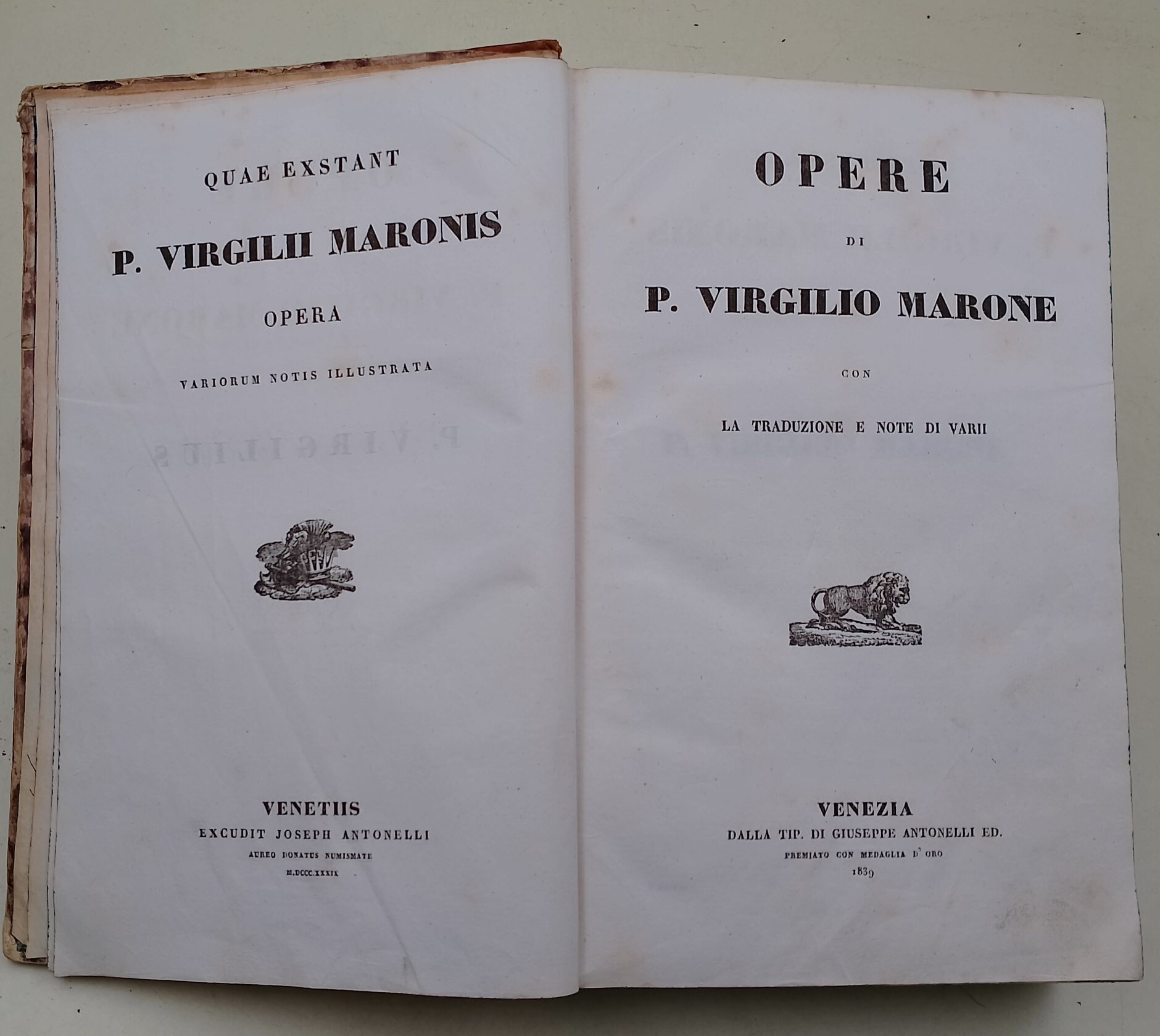 Opere- con la traduzione e note di varii
