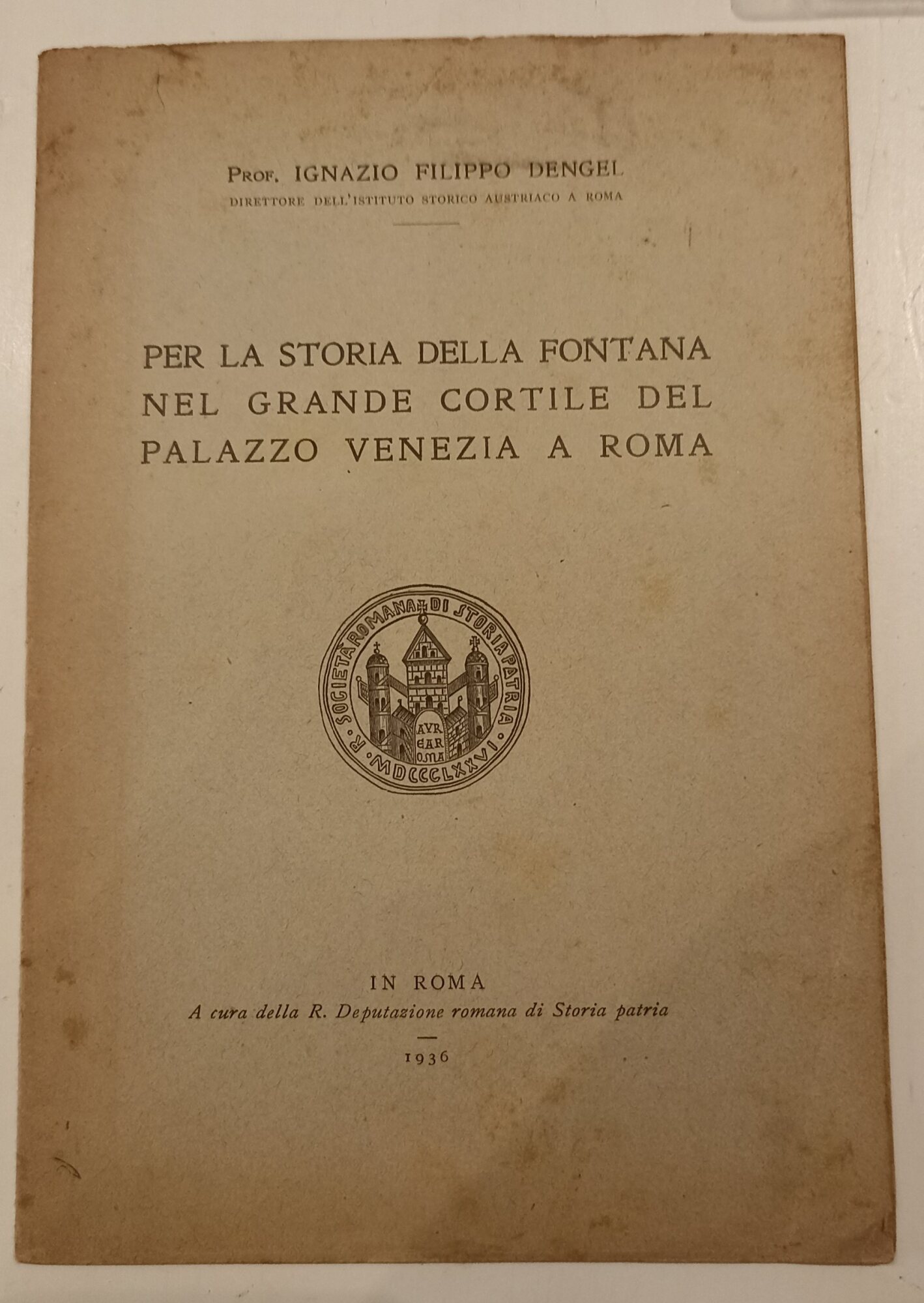 Per la storia della fontana nel grande cortile del palazzo …