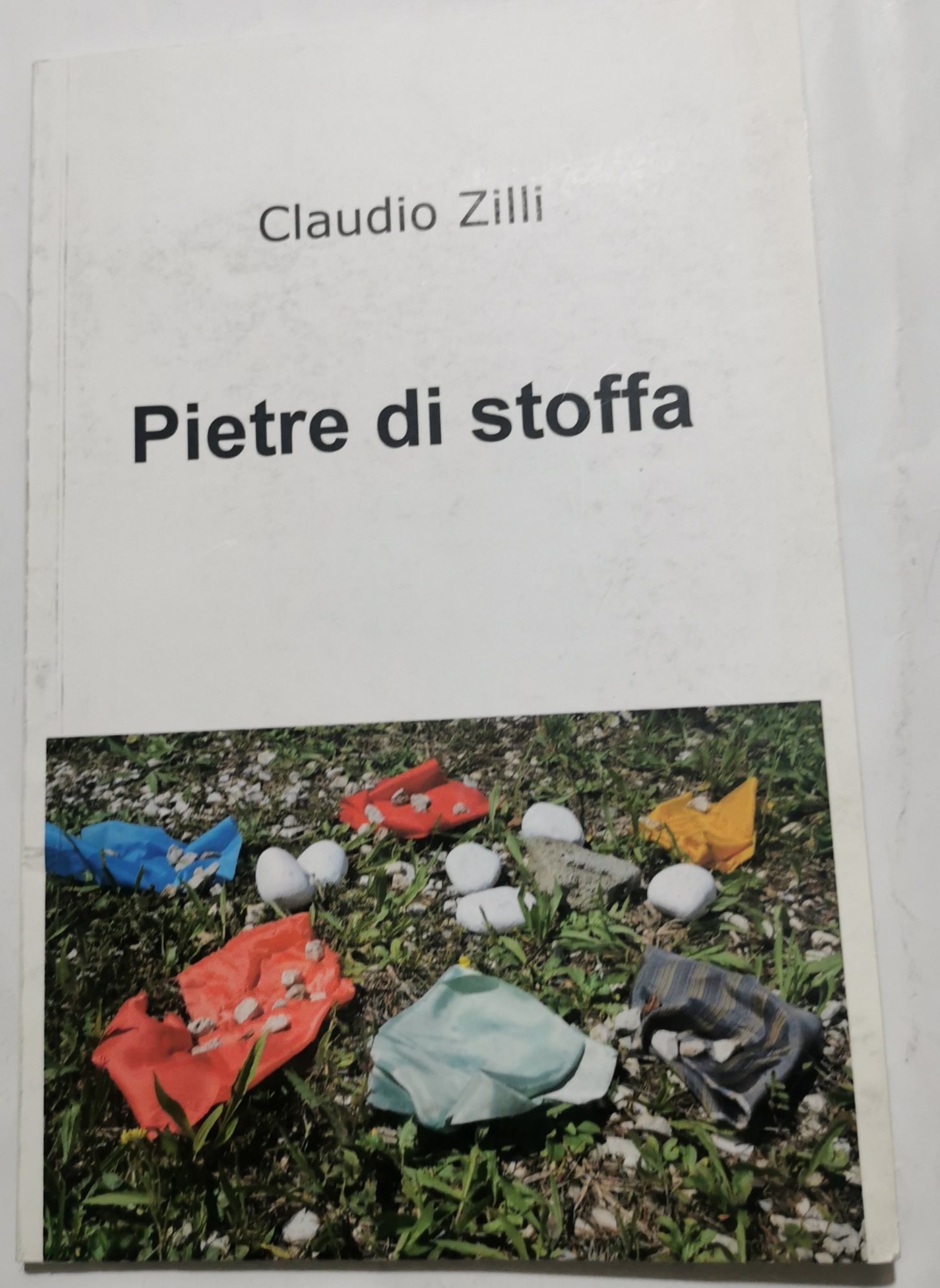 Pietre di stoffa