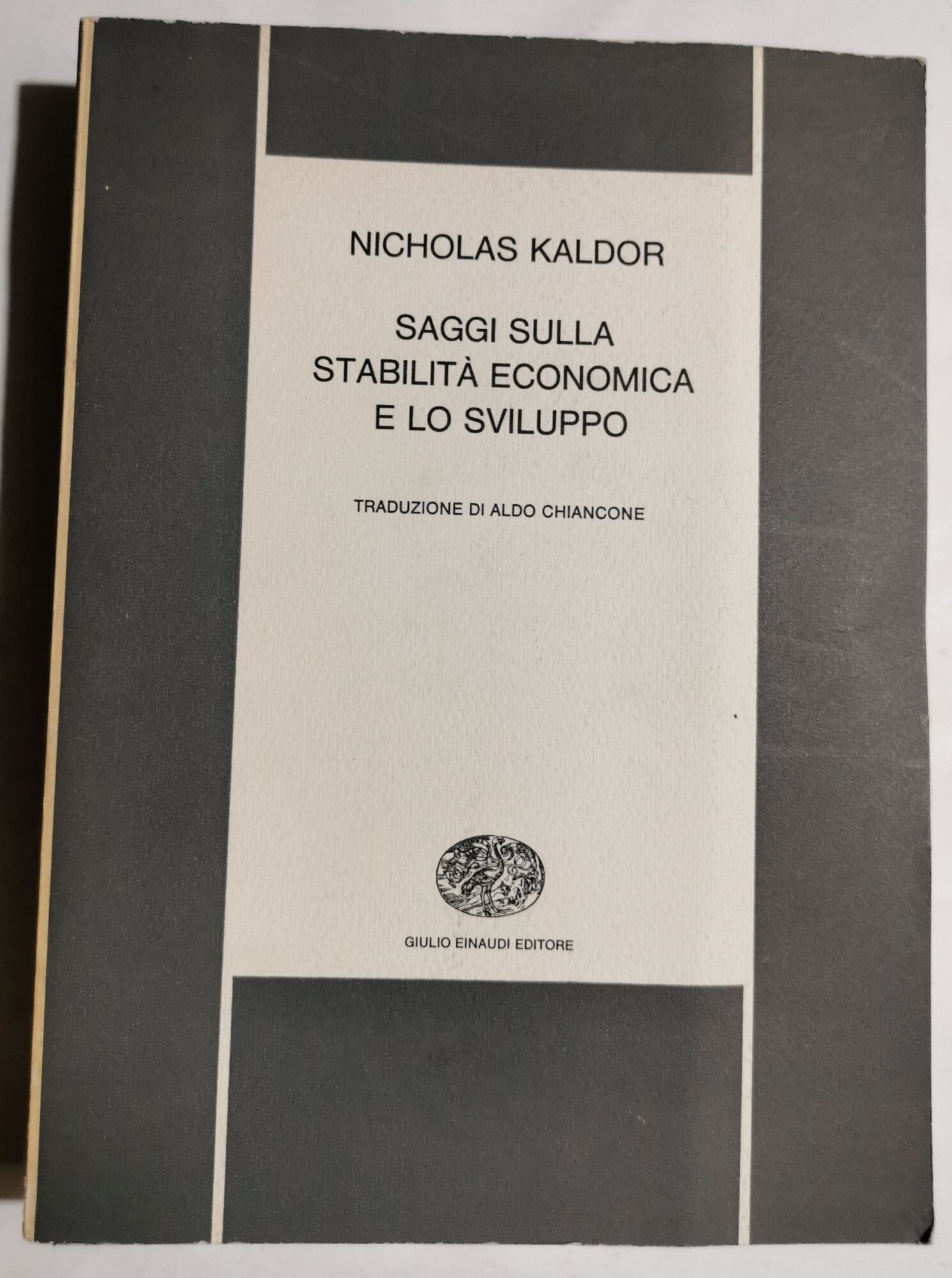 Saggi sulla stabilità economica e lo sviluppo