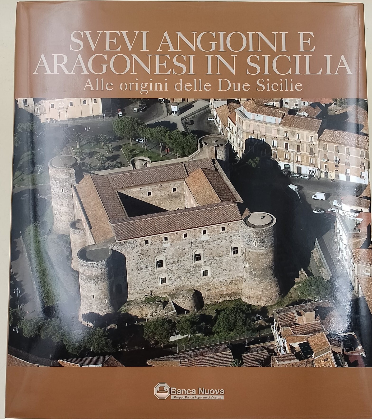 Svevi, Angioini e Aragonesi in Sicilia - alle origini delle …