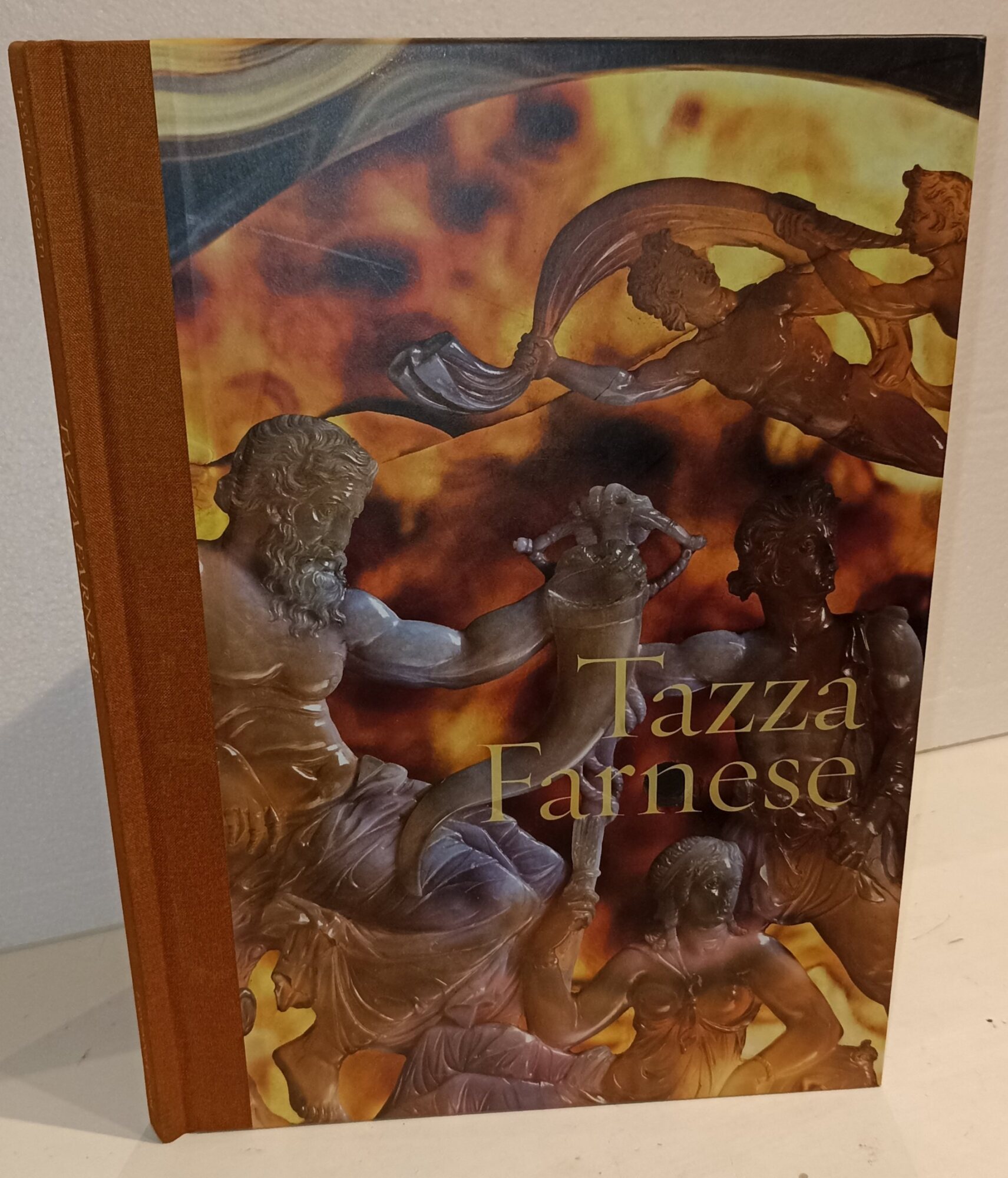 Tazza Farnese. Ediz. a colori