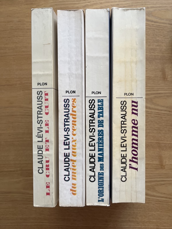 Mythologiques : Tomes I : Le cru et le cuit …