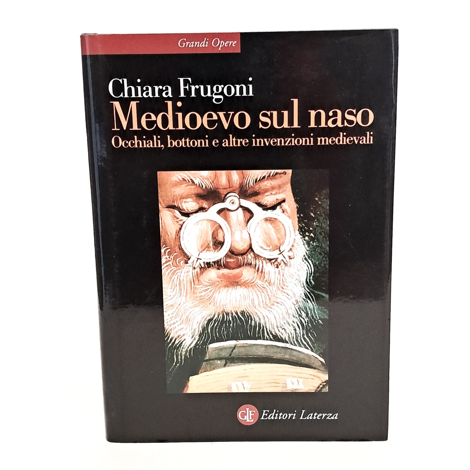 Medioevo sul naso. Occhiali, bottoni e altre invenzioni medievali