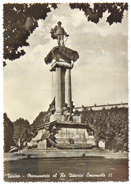 TORINO - MONUMENTO AL RE VITTORIO EMANUELE II (Cartolina).