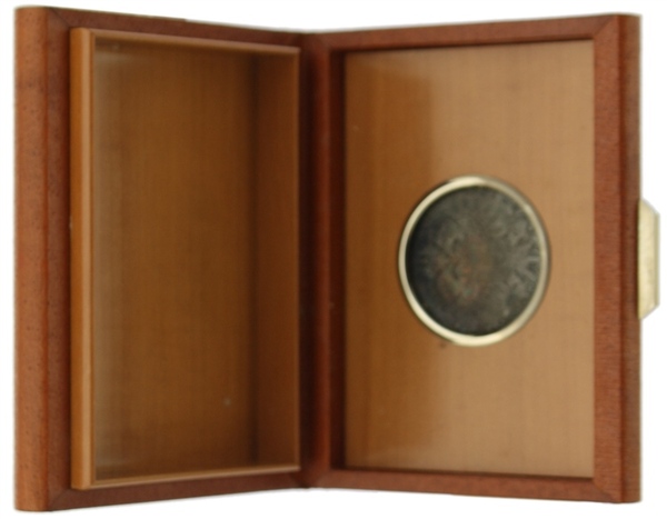 SCATOLETTA CON TALLERO DI MARIA TERESA D'AUSTRIA.