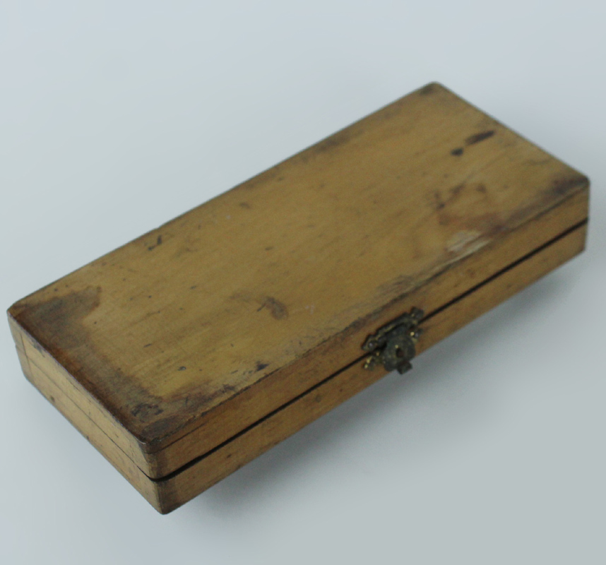 SCATOLETTA VINTAGE LEGNO INTERNO VELLUTO - Misura cm 14,5x6,5x2,5.