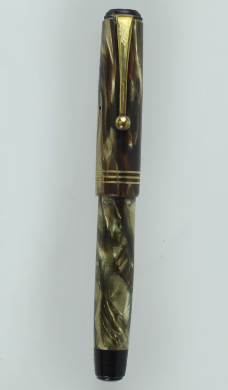 VESTRA. Stilografica vintage. Modello raffinato, molro raro. Riempimento a pulsante, …