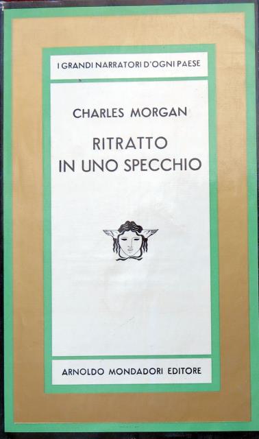 Ritratto in uno specchio.