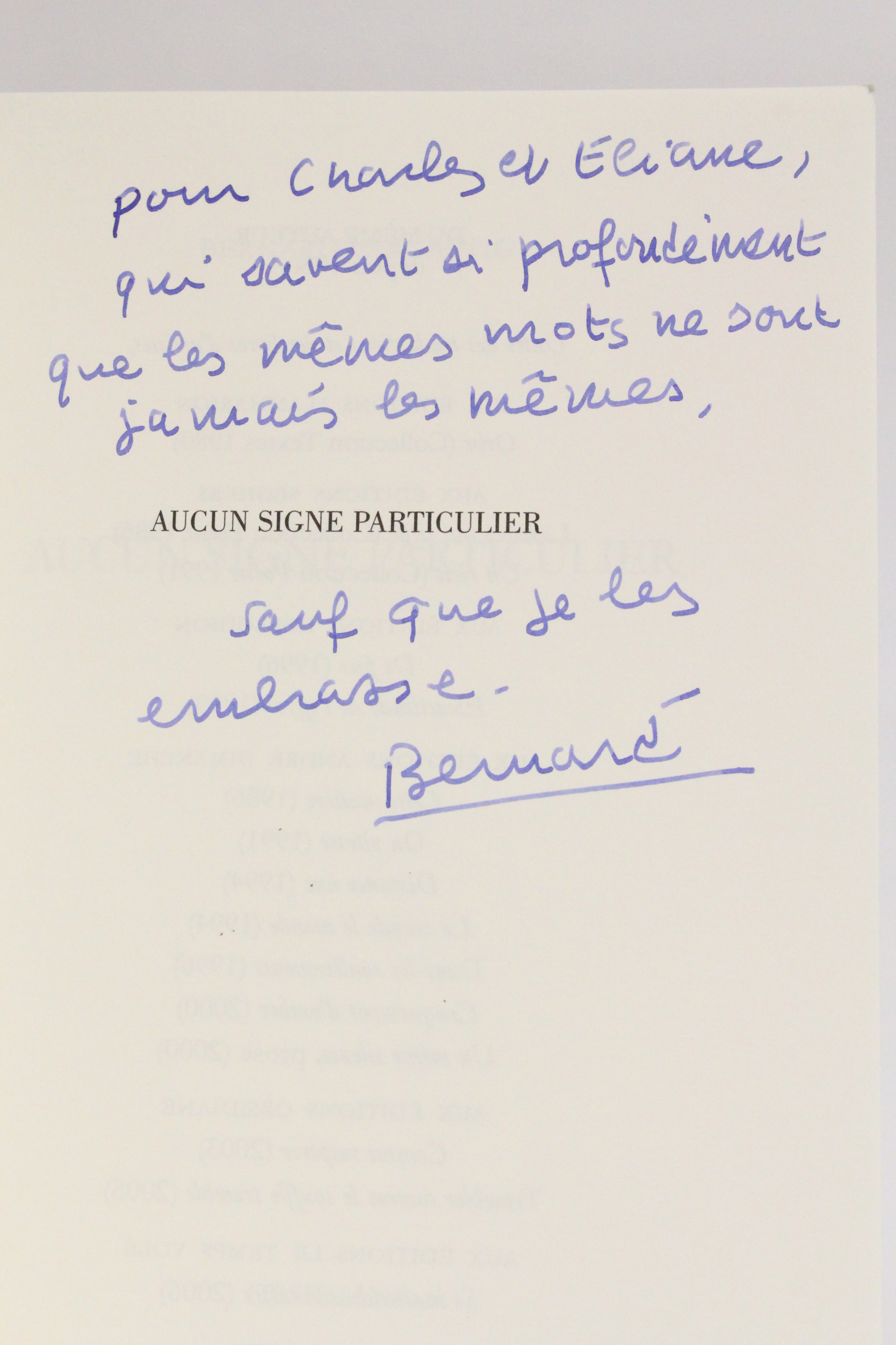 Aucun signe particulier
