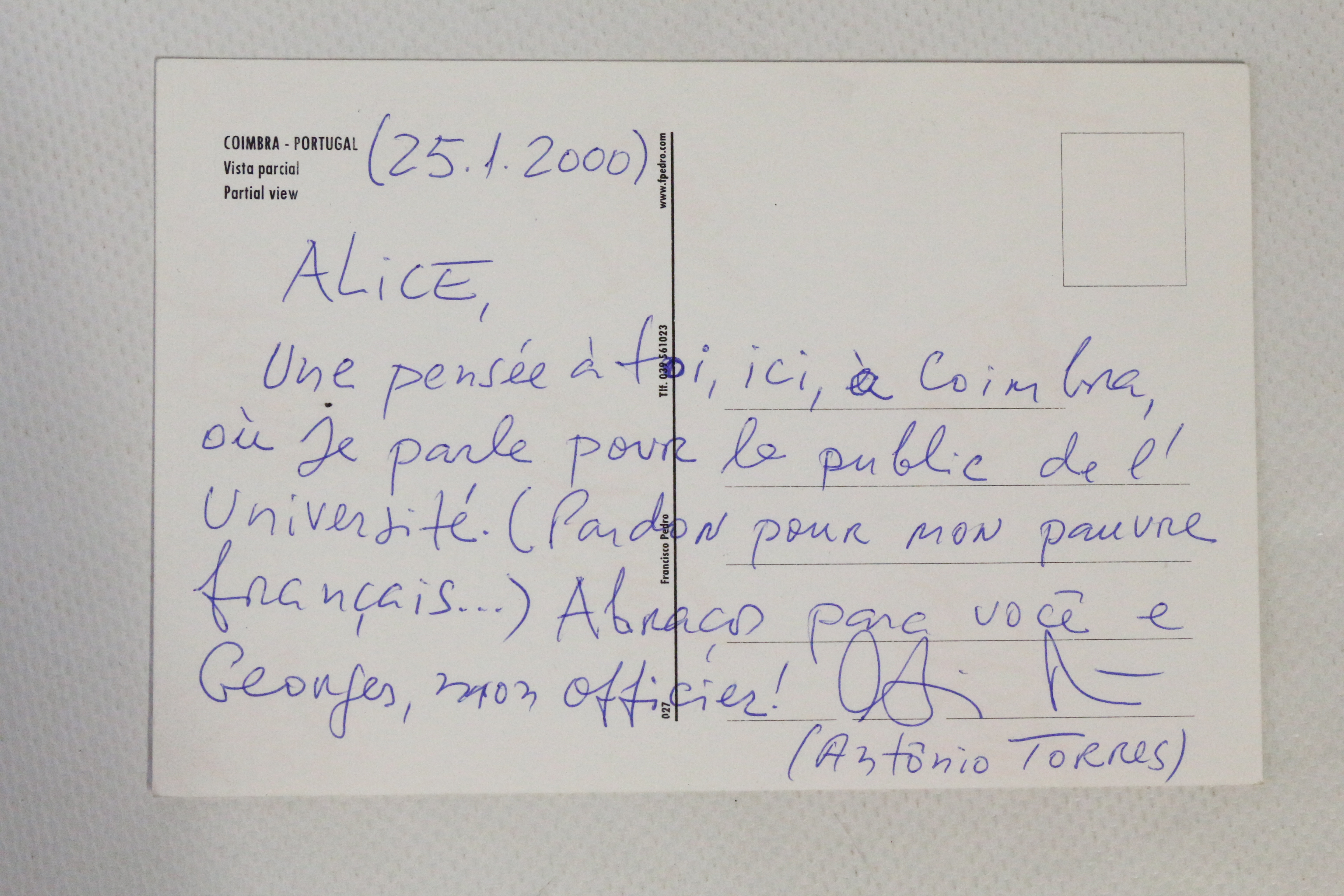 Carte postale autographe signée adressée à sa traductrice en français …