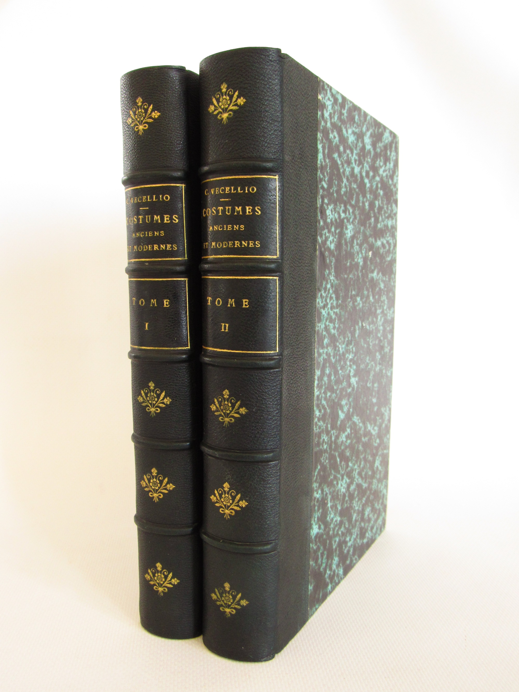 Costumes anciens et modernes. Habiti antichi et moderni di tutto …