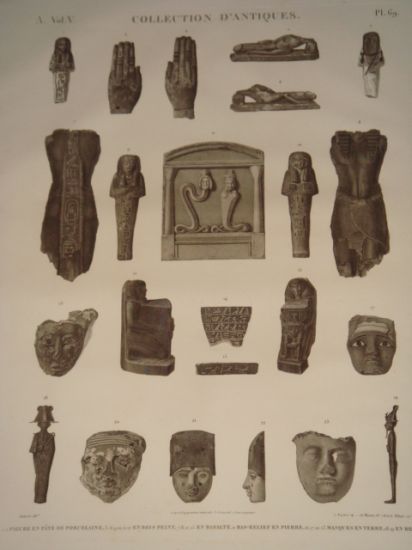 DESCRIPTION DE L'EGYPTE. Collection d'antiques. Figures en pâte de porcelaine, …