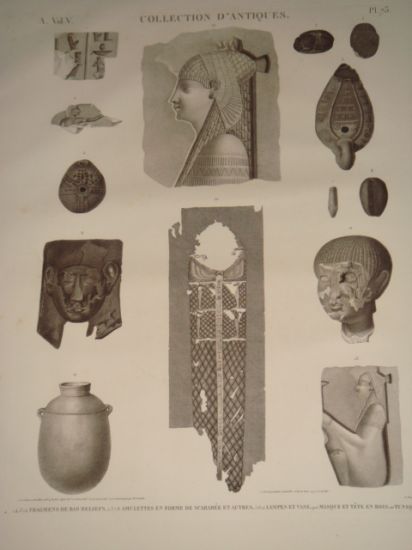 DESCRIPTION DE L'EGYPTE. Collection d'antiques. Fragments de bas-reliefs, Amulettes en …