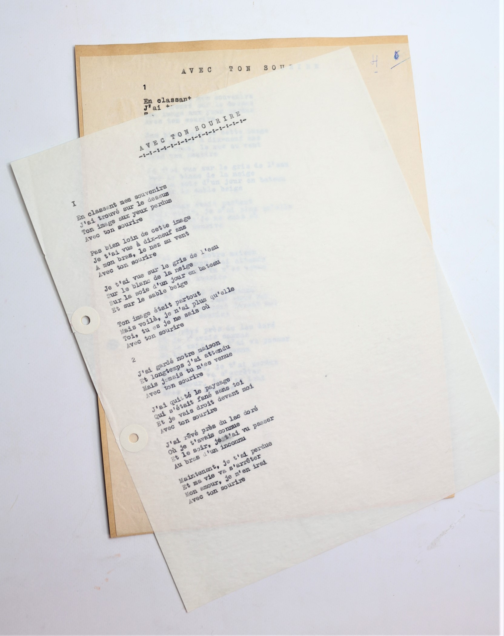 Deux tapuscrits de la chanson de Boris Vian intitulée "Avec …